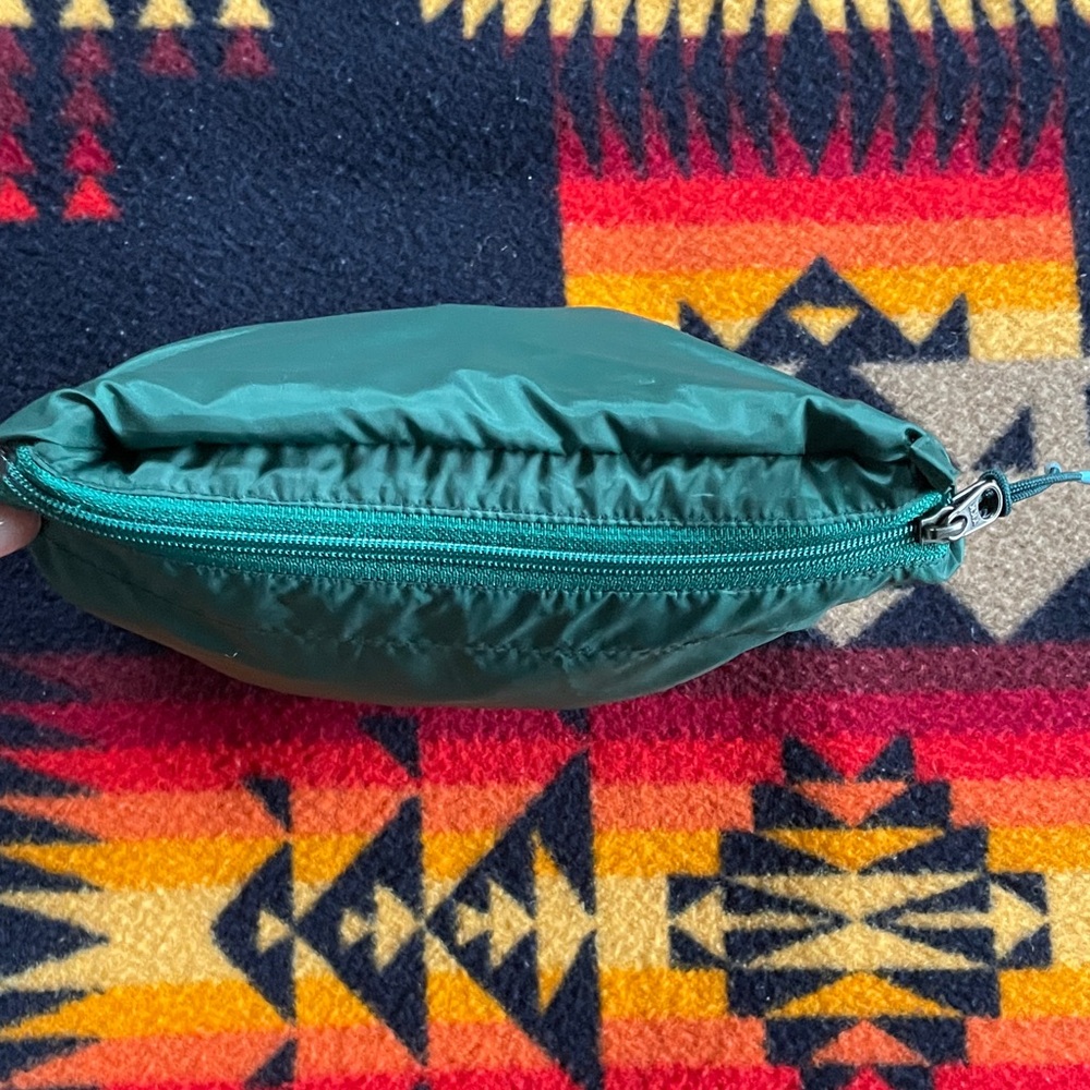 Cotopaxi packable windbreaker - Picture 6 of 6